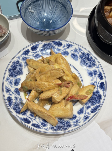 黃金鑲嵌美人腿